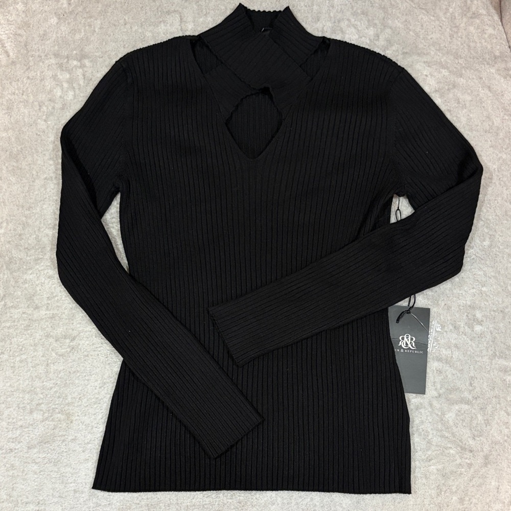 ROCK & REPUBLIC • Black Ribbed Long Sleeve Keyhole Top NWT Size L